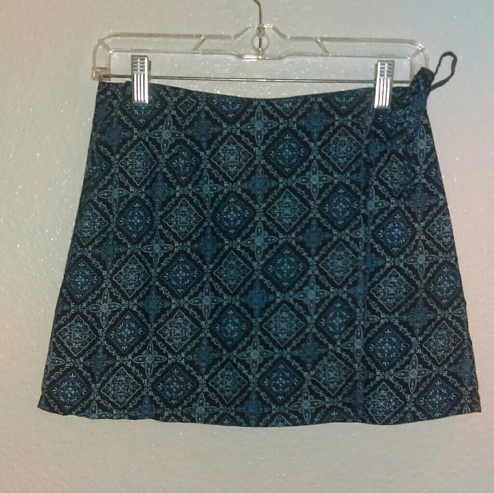 Aeropostale wrap skirt